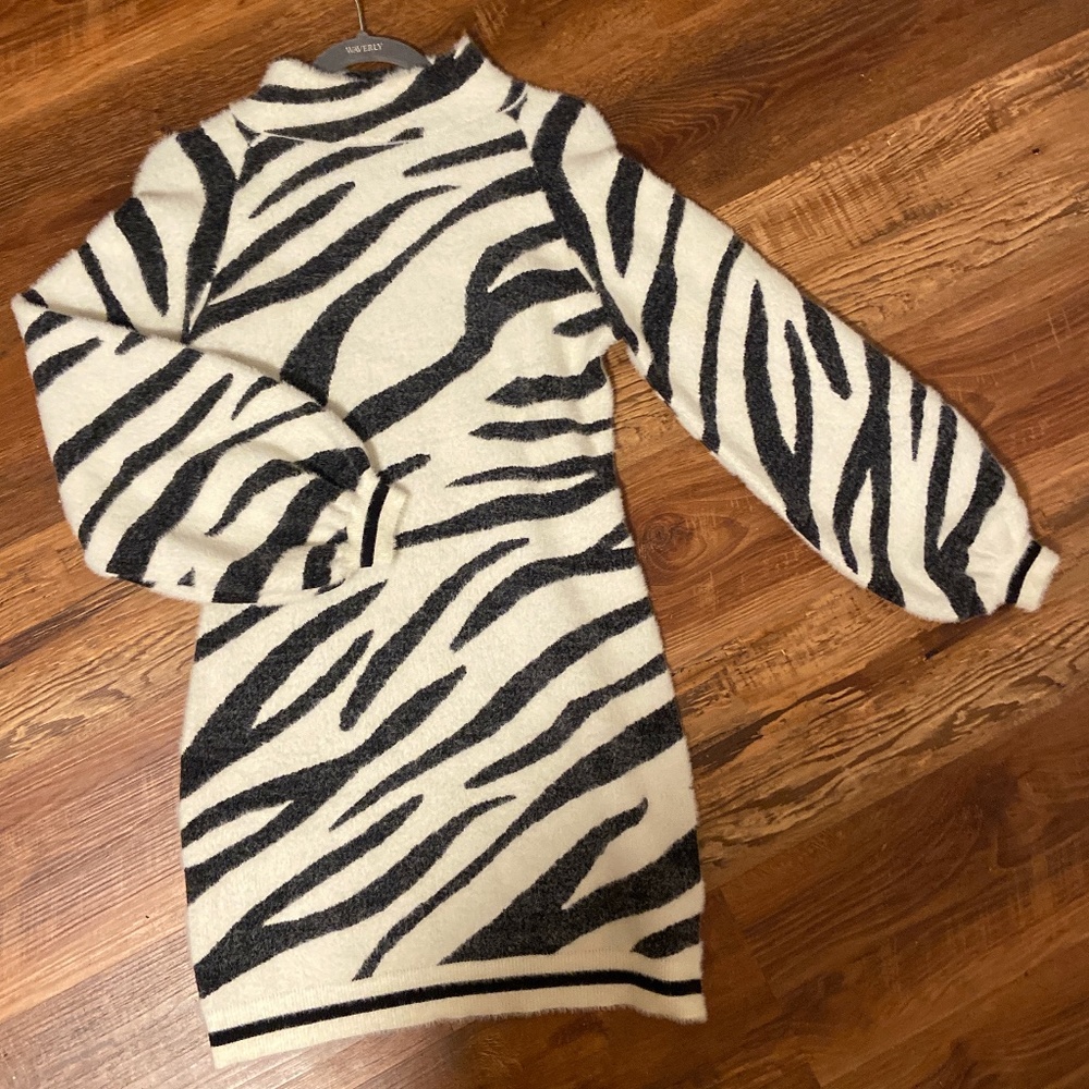 Bardot- Zebra Sweater Dress